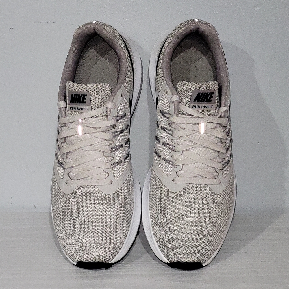 Women's Size 10 - Nike Run Swift Athletic Sneakers